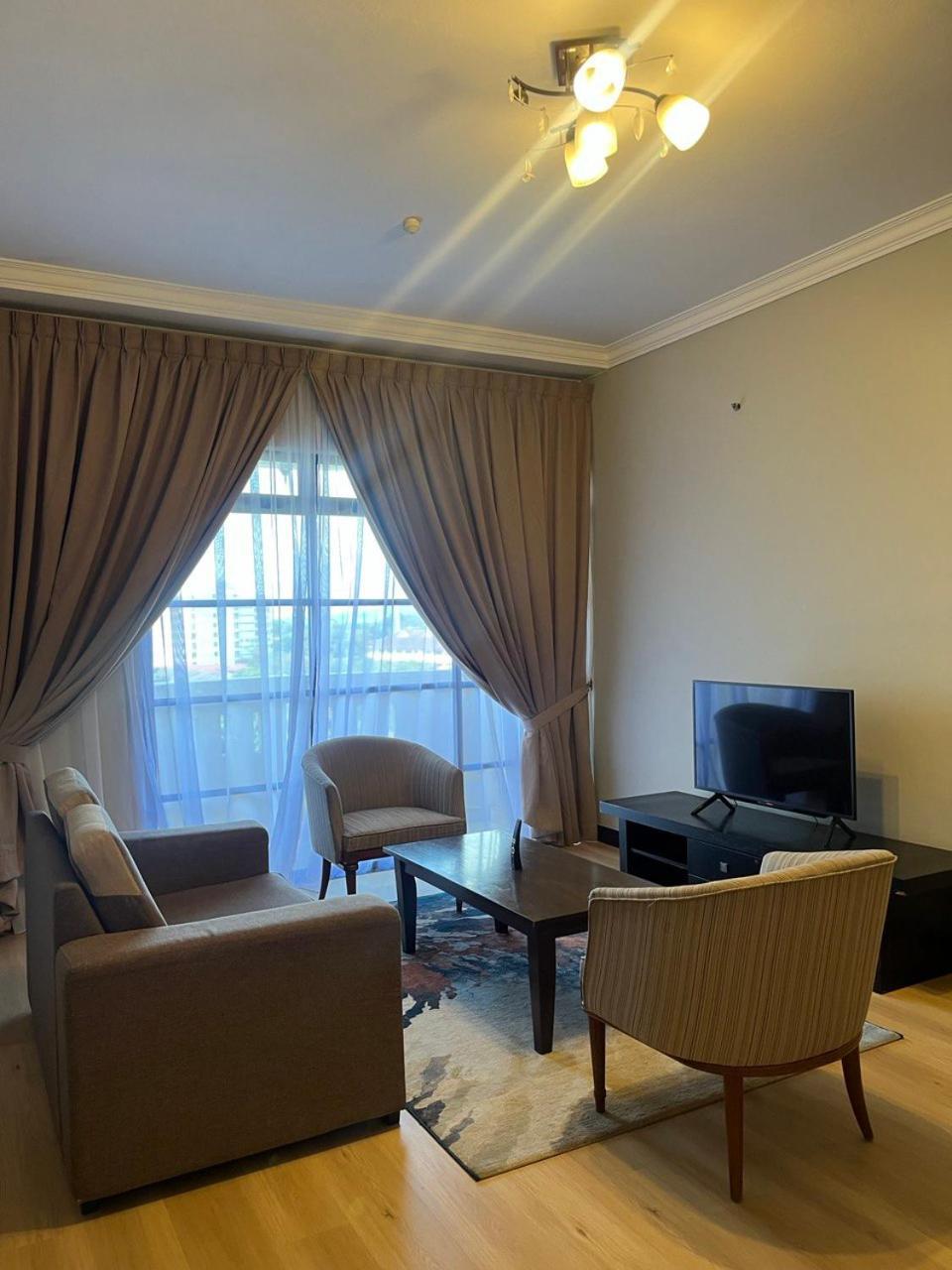 สุไม โฮเต็ล อพาร์ตเมนต์ Aparthotel กัวลาตรังกานู ภายนอก รูปภาพ