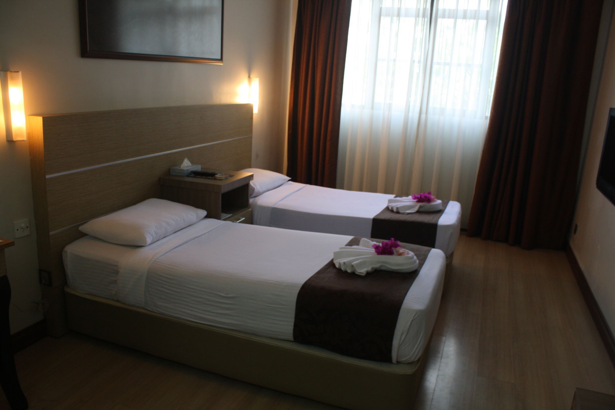 สุไม โฮเต็ล อพาร์ตเมนต์ Aparthotel กัวลาตรังกานู ภายนอก รูปภาพ