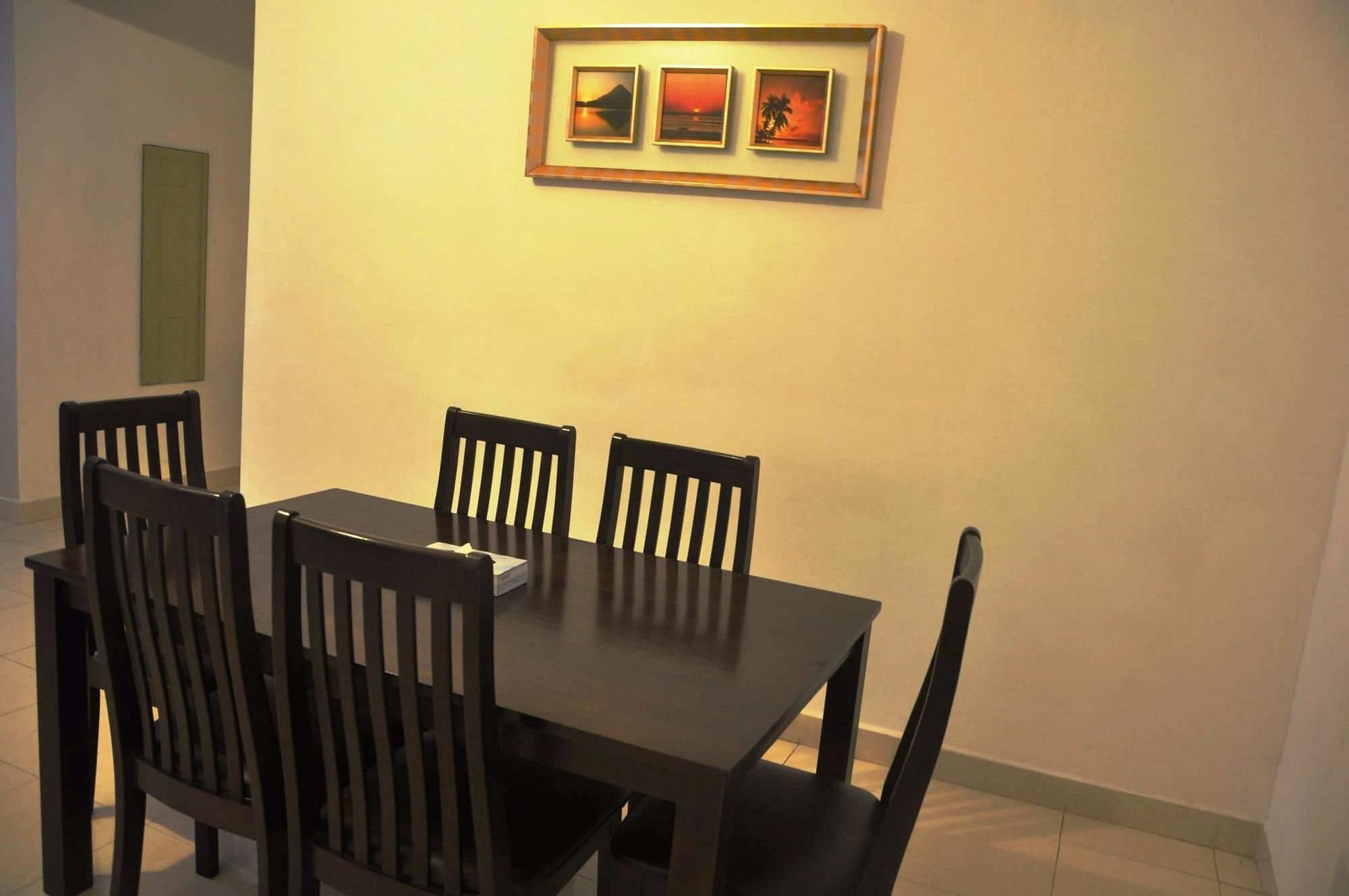 สุไม โฮเต็ล อพาร์ตเมนต์ Aparthotel กัวลาตรังกานู ภายนอก รูปภาพ