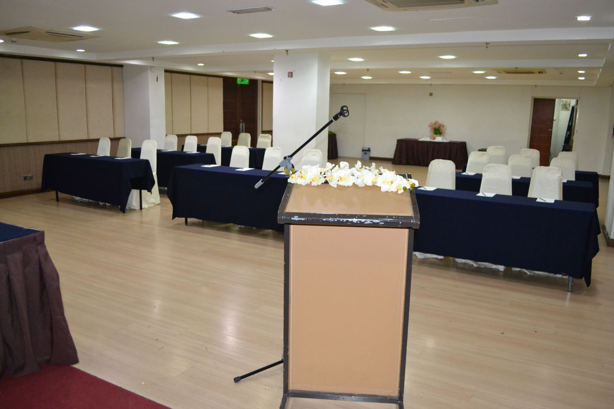 สุไม โฮเต็ล อพาร์ตเมนต์ Aparthotel กัวลาตรังกานู ภายนอก รูปภาพ